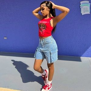 Meet your Posher, Dimoni